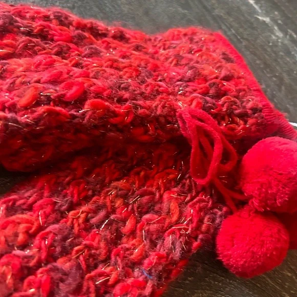 Coach Vintage New with Tags Red Abbey Mittens - Picture 5 of 6